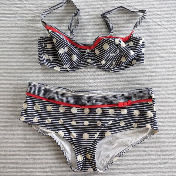 Freya Navy and White Polka Dot Bikini with Red Bow Accent 32DD and M - Picture 1 of 4